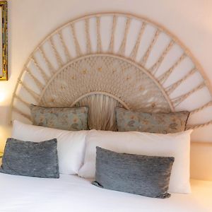 Primavera Hostal